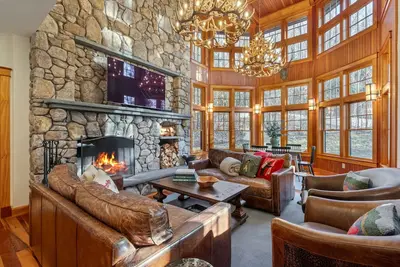 Image de Grand Lodge at Loon Mountain 🏔️ | Movie Room 🎬, Game Room 🎮, Hot Tub ♨️ & Fire Pit 🔥
