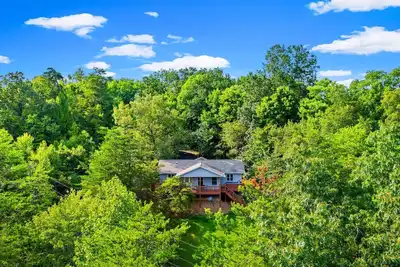 Image de New! Private 2br Cabin w/Hot Tub*Central Location