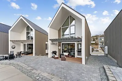 Image de Sip Happens at Chelan Lookout Vacation Rentals