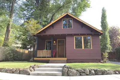 Image de Bluebird Day - Cinder Cone Bungalow