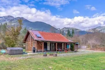 Image de Whitehorse Mountain Retreat - Hot tub - Fireplace