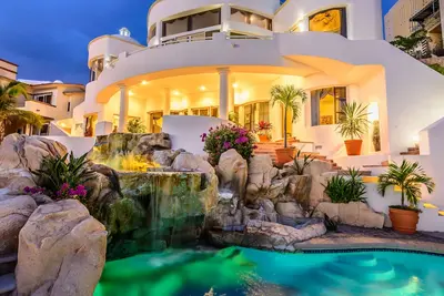 Image de Villa avec Dieu!