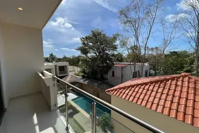 Modern Condominium Amazing Location! \n\n