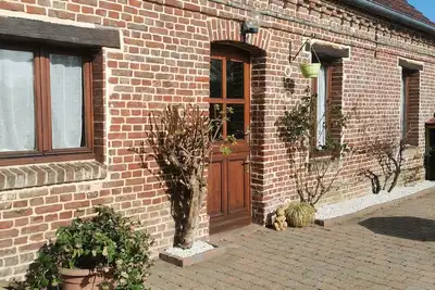Image de maison de campagne proche de la baie de somme. animaux de compagnie acceptés!