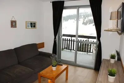 Image de Pied des pistes de ski, 8ème étage, vue pistes de ski, balcon, télévision, 28m², Superdévoluy