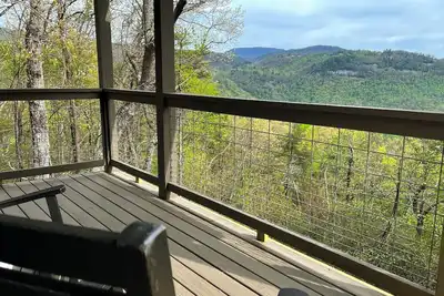 Image de Cozy Mountaintop Cottage: Excellent Wi-fi, Beautiful Views, &  Stone Fire Pit