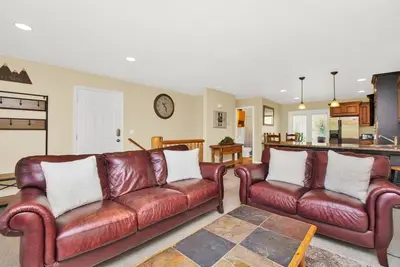 Image de Discover Year-Round Adventure at Mh511 | Juniper Hollow Retreat in Eden, Ut!