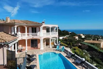 Image de Villa vue mer piscine