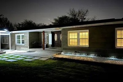 Image de Dallas House: 4br, 3 wc, Private Parking 4 Cars