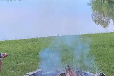 Image de Lake Life! Best Life! ! ! \nSpacious Lake house on sparkling clear Long Lake! \n