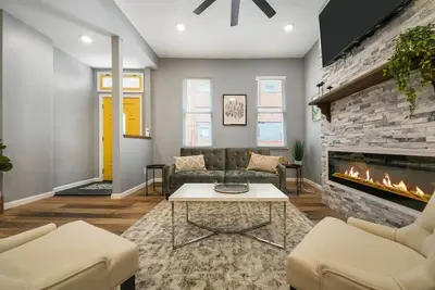 Image de Luxury Living in Lawrenceville!