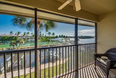 Image de Waterfront condo with easy water access to world class fishing and sightseeing.