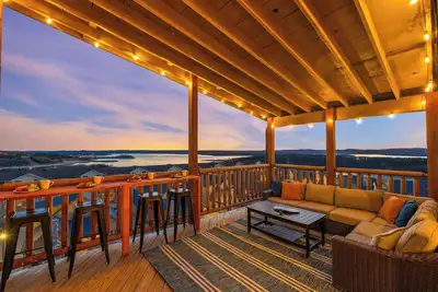 Image de Upscale Cabin | Panoramic View & Hot Tub+Near Sdc