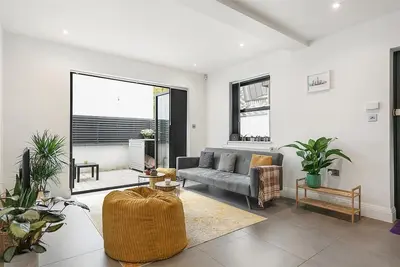 Image de Cosy 1 Bed Beauty with Private Outdoor