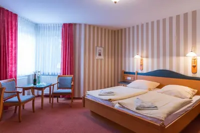 Image de 1) Angebot Doppelzimmer Typ Pk - c) Pension Maiglöckchen
