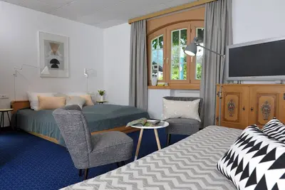 Image de Dreibettzimmer/mehrbettzimmer - Hotel & Restaurant Alpenrose Bayrischzell