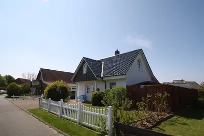 Image de Ferienhaus Norderpiep 14 mit Sauna und Kamin, Wlan - Ferienhaus Norderpiep 14