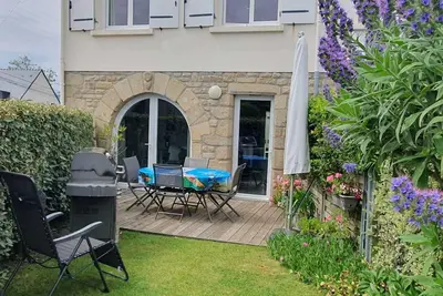 Image de Petite maison située à 600 m des plages du Men Du et Beaumer avec parking privé