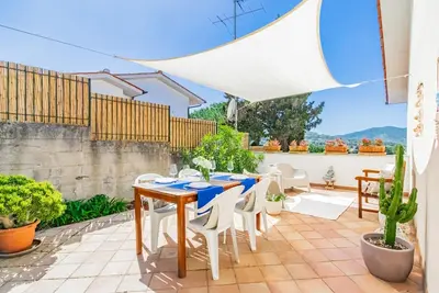 Image de Casa Oleandro offers a relaxing vacation nestled in the Elban hills.