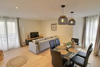 Image de Appartement rénové près du centre de Colmar avec balcon, 2 chambres et Wi-Fi inclus