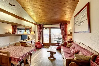 Image de Studio mezzanine au centre de Combloux avec parking