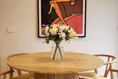 Stylish Central Braddon Stay