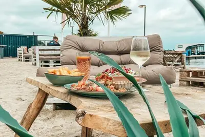 Image de Holiday apartment - Paviljoenwei 10 | Offingawier 'Sneekermeerzicht'