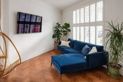 Image de Ty Triongl - Stunning Home Near City Centre \n\n