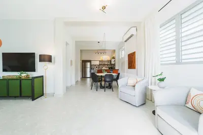 Image de Remodeled Luxury Apartment - Fits up to 9 guests in the heart of Santurce!