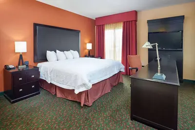 Image de Everything You Need For The Perfect Vacation! Free Parking & Breakfast!