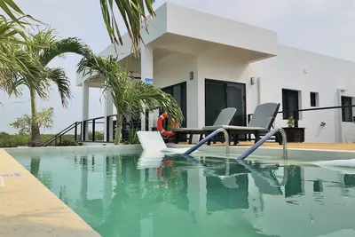 Modern Off Grid - Samudra Villa 1