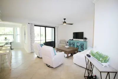 Image de 6715-104 Modern nice Veranda with golf close to the pool