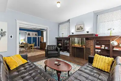 Image de Enjoy quiet luxury near downtown and MoTown Museum