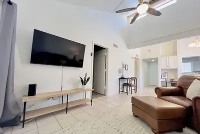 Image de Charming 2br/2ba Retreat in Quiet Gilbert Neighborhood - Near Vibrant Downtown!