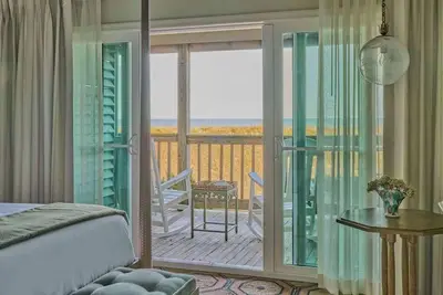 Image de 2 Queens | Ocean View Beach + Award-Winning Spa