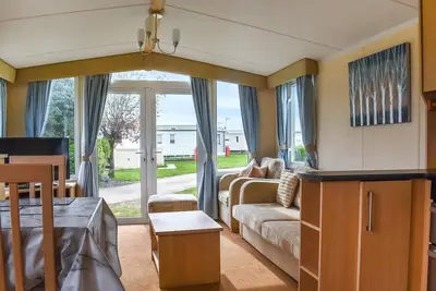 Image de 2 chambres à coucher à Dovercourt