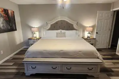 Image de 3-bedroom home in Golden Mo. with Ac, WiFi. Nice yard. Close to Lake & boat ramp