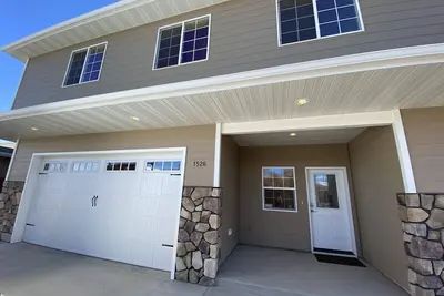 Image de Quiet, comfortable, and central Cody location! Sleeps up to 5.