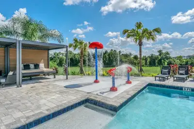 Image de Regal Royale at Reunion | Sleeps 30 | Pool, Theater & Game Room