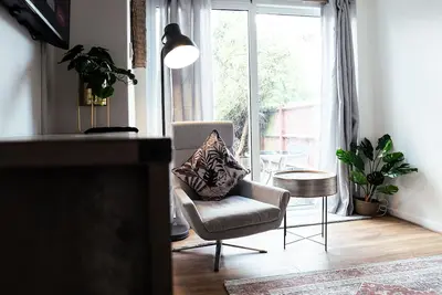 Image de Inviting 4-Bed House in Kettering