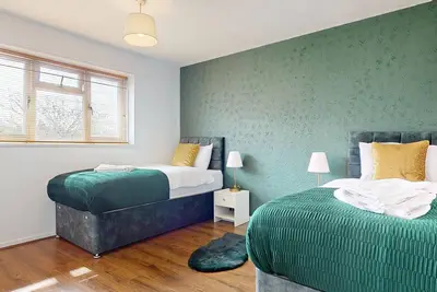 Image de Entire 3 Bed Home in Basildon Sleeps up to 6