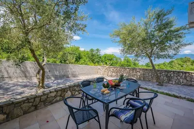 Image de Appartement de deux chambres avec la terrasse et la vue sur le mer Drenje, Labin (A-22999-b)