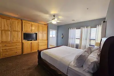 Image de Apartment Suite Penthouse located at hotel on Madison's east side!