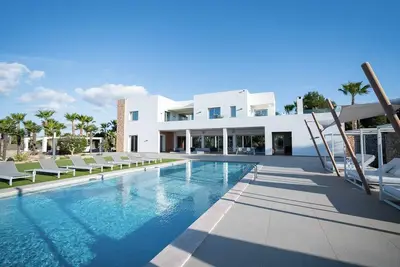 Image de Villa Algarroba Résum
