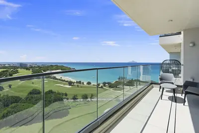 Image de B-1403 Magnifique 2 chambres vue mer