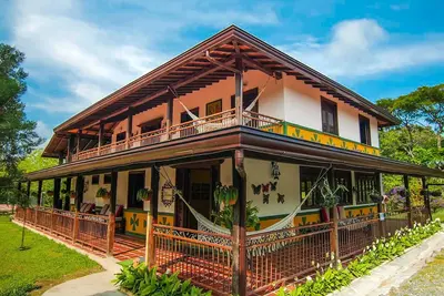 Image de Country House With Swimming Pool And Jacuzzi - 10 Minutes From Colombia's Coffee Park