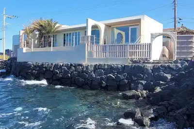 Image de Only one team Site right in front of the sea\n\nJeju new Pool villa