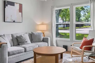 Image de Midtown Modern Cottage