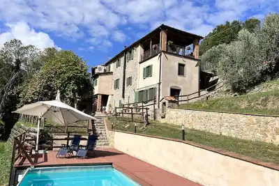 Image de Stunning villa with private pool, panoramic views, walk to medieval village