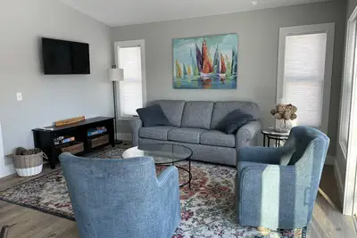 Image de New - stunning Keuka lake views. Minutes to wineries, breweries & distilleries